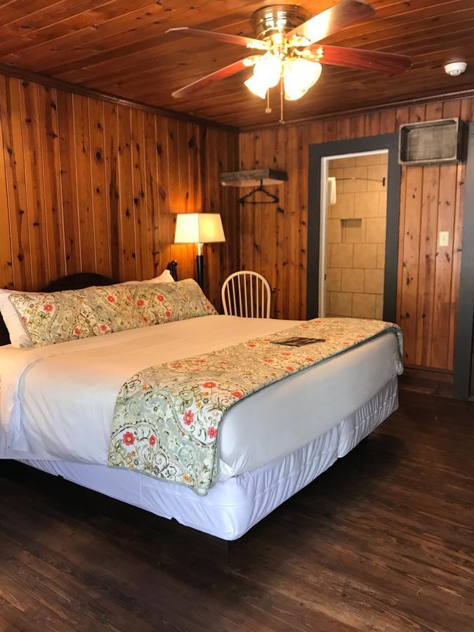 Riverside Lodge At Chimney Rock Esterno foto
